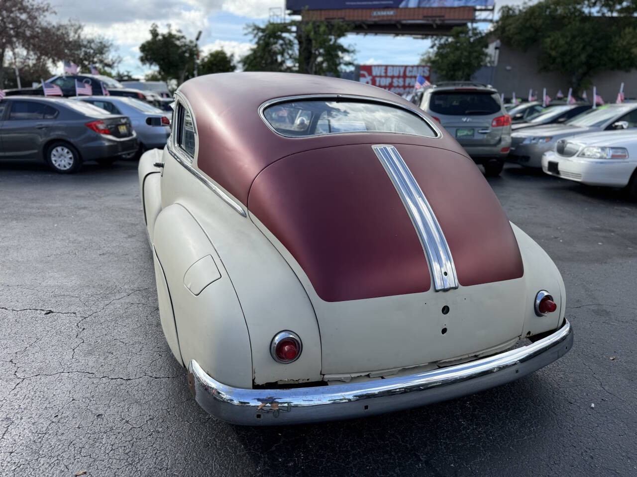 Pontiac-Silver-Streak-Steamliner-1948-Coupe-3