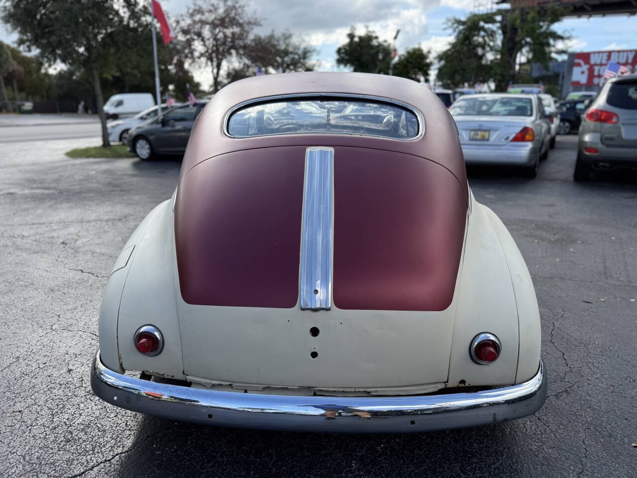 Pontiac-Silver-Streak-Steamliner-1948-Coupe-4