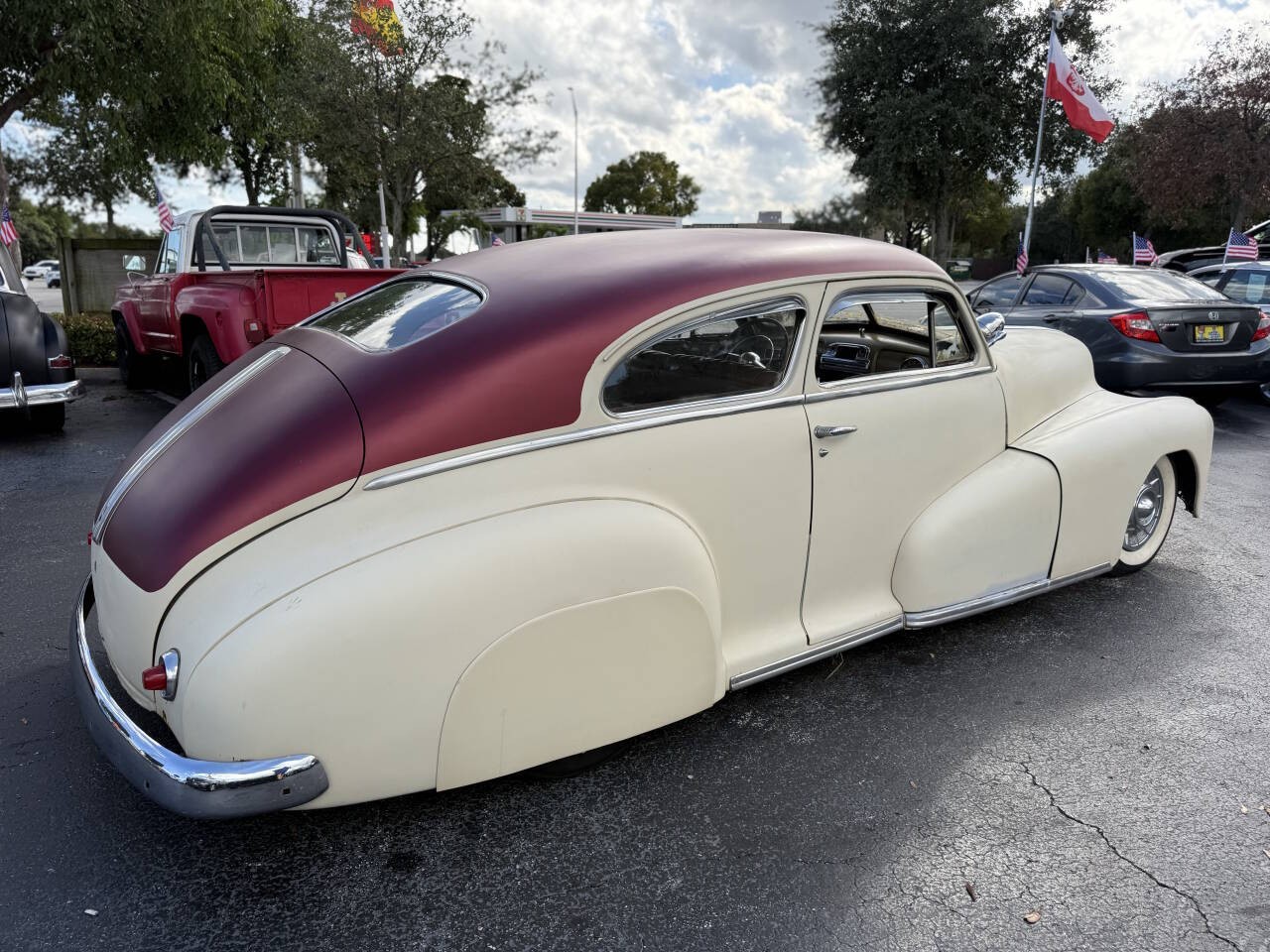 Pontiac-Silver-Streak-Steamliner-1948-Coupe-5