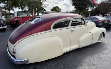 Pontiac-Silver-Streak-Steamliner-1948-Coupe-5