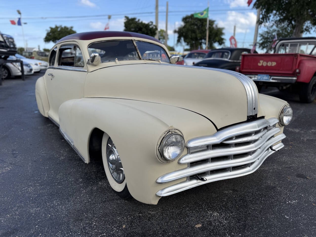 Pontiac-Silver-Streak-Steamliner-1948-Coupe-7