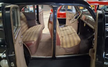 Pontiac-Six-Touring-Sedan-1938-Sedan-13