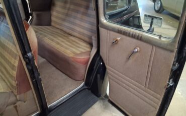 Pontiac-Six-Touring-Sedan-1938-Sedan-16