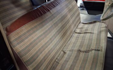 Pontiac-Six-Touring-Sedan-1938-Sedan-19