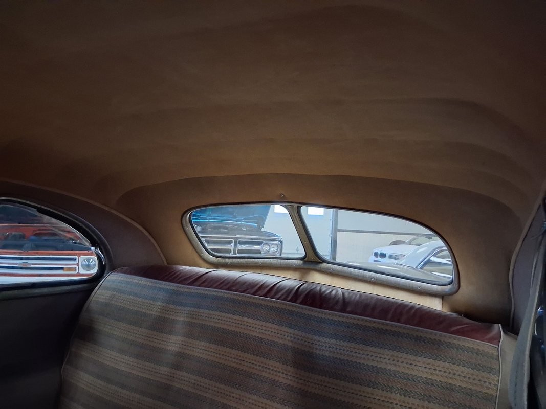 Pontiac-Six-Touring-Sedan-1938-Sedan-22