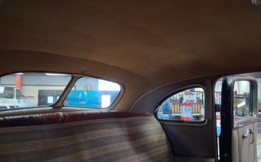 Pontiac-Six-Touring-Sedan-1938-Sedan-23