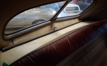 Pontiac-Six-Touring-Sedan-1938-Sedan-25