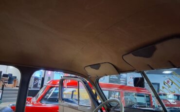 Pontiac-Six-Touring-Sedan-1938-Sedan-26