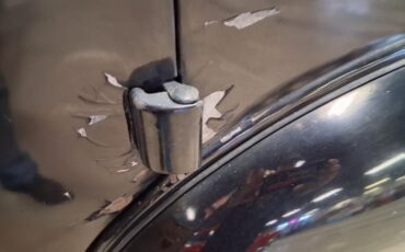 Pontiac-Six-Touring-Sedan-1938-Sedan-38