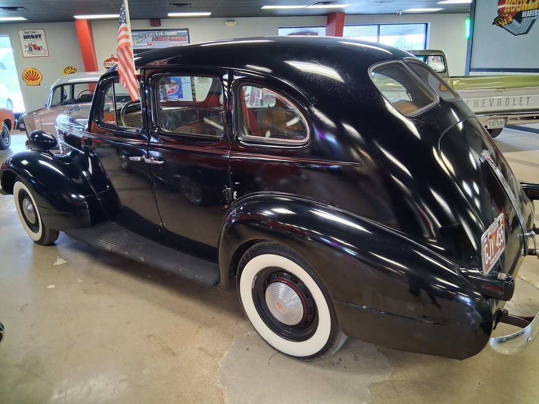 Pontiac-Six-Touring-Sedan-1938-Sedan-8