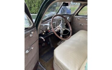 Pontiac-Streamliner-1947-Two-tone-green-Beige-13