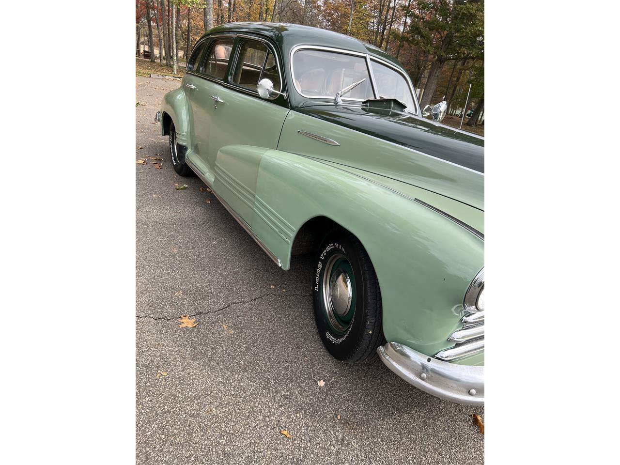 Pontiac-Streamliner-1947-Two-tone-green-Beige-4