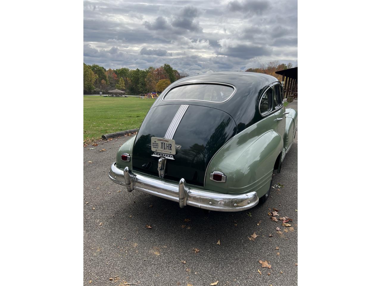 Pontiac-Streamliner-1947-Two-tone-green-Beige-6