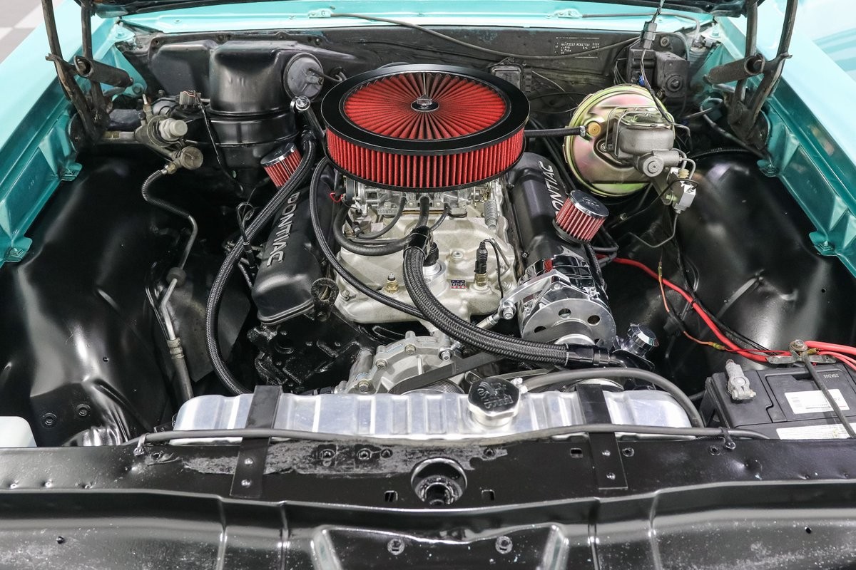 Pontiac-Tempest-1966-Coupe-12