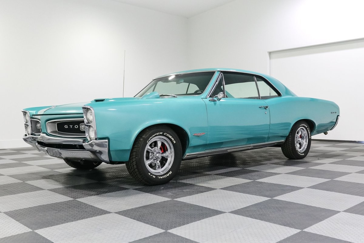 Pontiac-Tempest-1966-Coupe-2