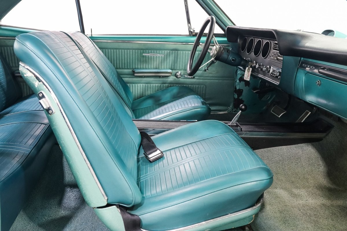 Pontiac-Tempest-1966-Coupe-21