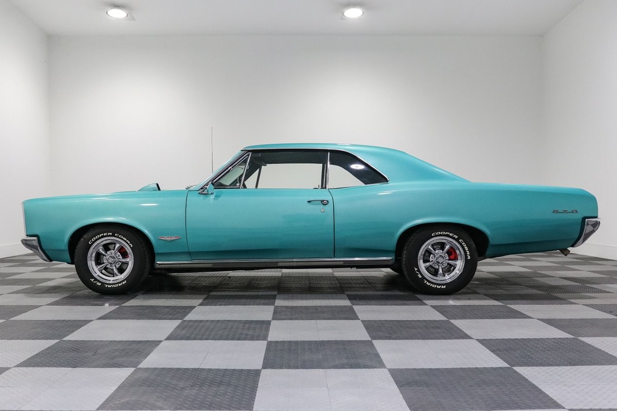 Pontiac-Tempest-1966-Coupe-3
