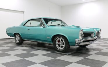 Pontiac-Tempest-1966-Coupe