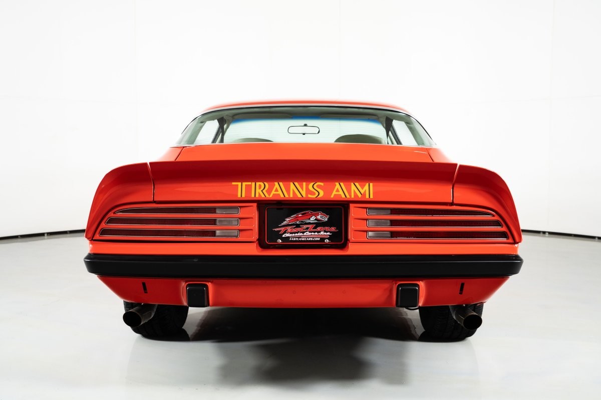 Pontiac-Trans-Am-1975-Coupe-12