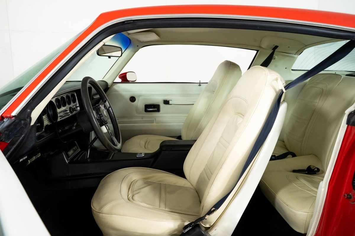 Pontiac-Trans-Am-1975-Coupe-22
