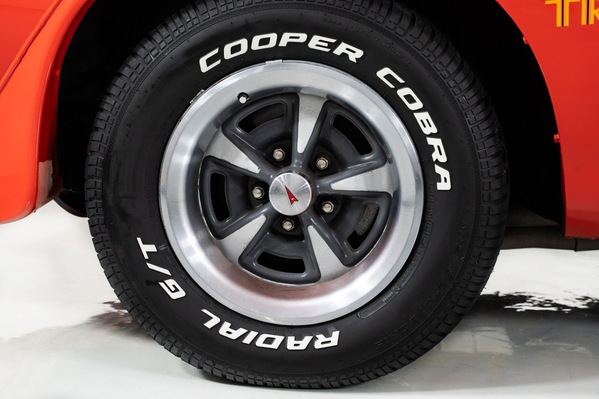 Pontiac-Trans-Am-1975-Coupe-9