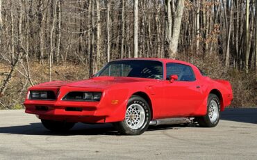 Pontiac-Trans-Am-1977-Coupe