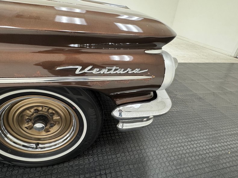 Pontiac-Ventura-1960-Mahogany-Fawn-23