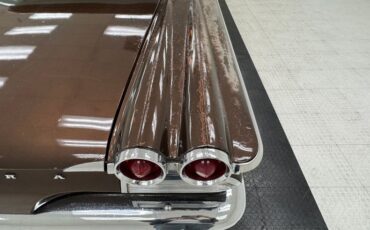 Pontiac-Ventura-1960-Mahogany-Fawn-39