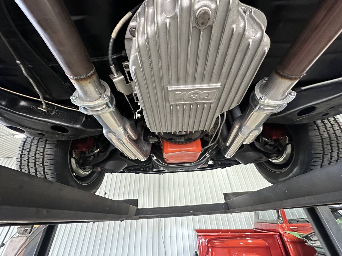 Pontiac-beaumont-super-deluxe-ss-1966-black-6