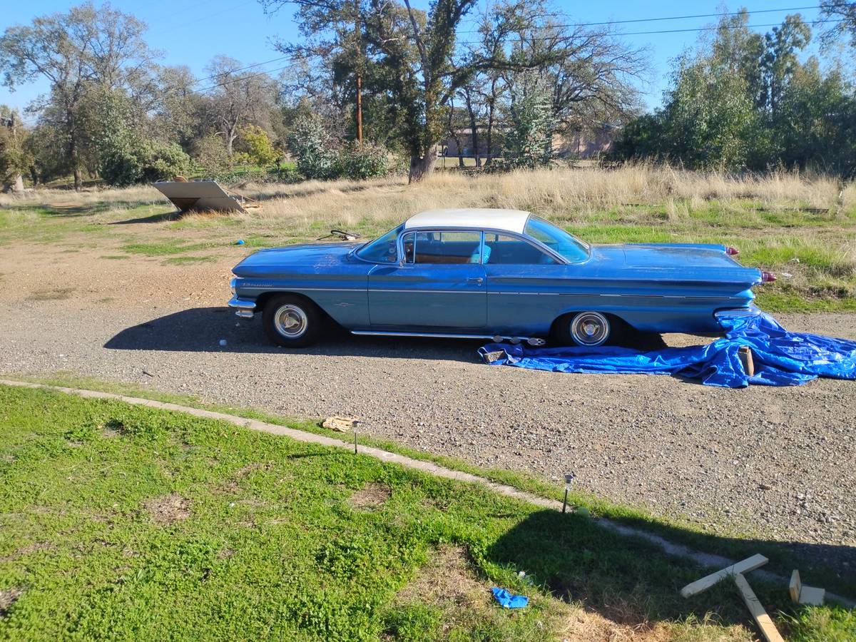 Pontiac-bonneville-1960-blue