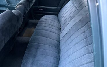 Pontiac-bonneville-1985-blue-2