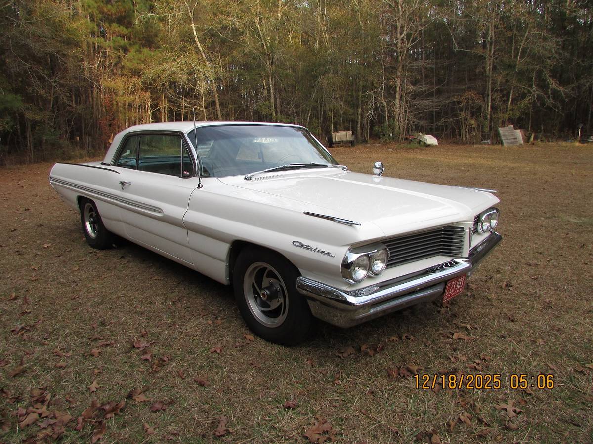 Pontiac-catalina-ventura-1962-white-1