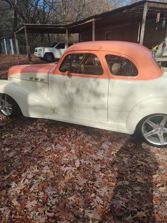 Pontiac-coupe-1940-white-9