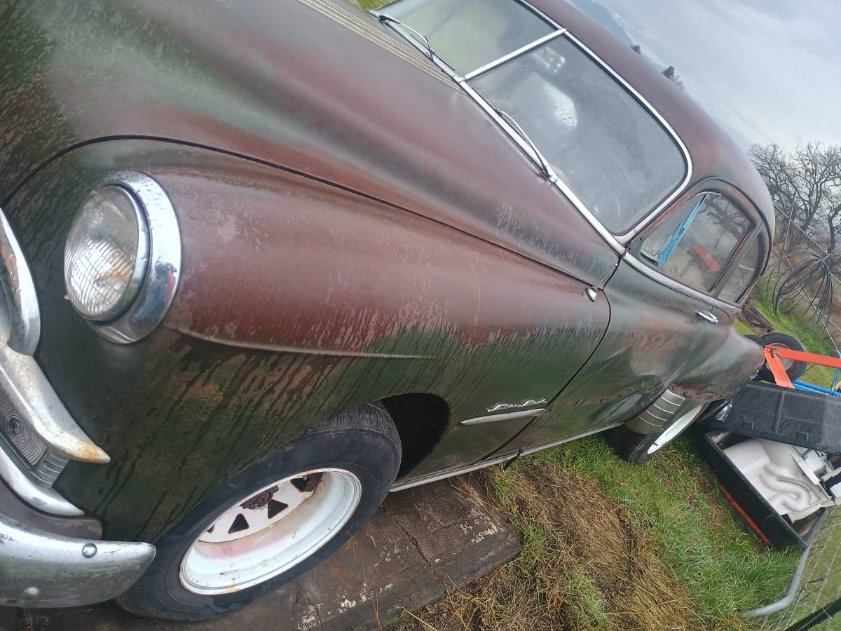 Pontiac-coupe-1949-1