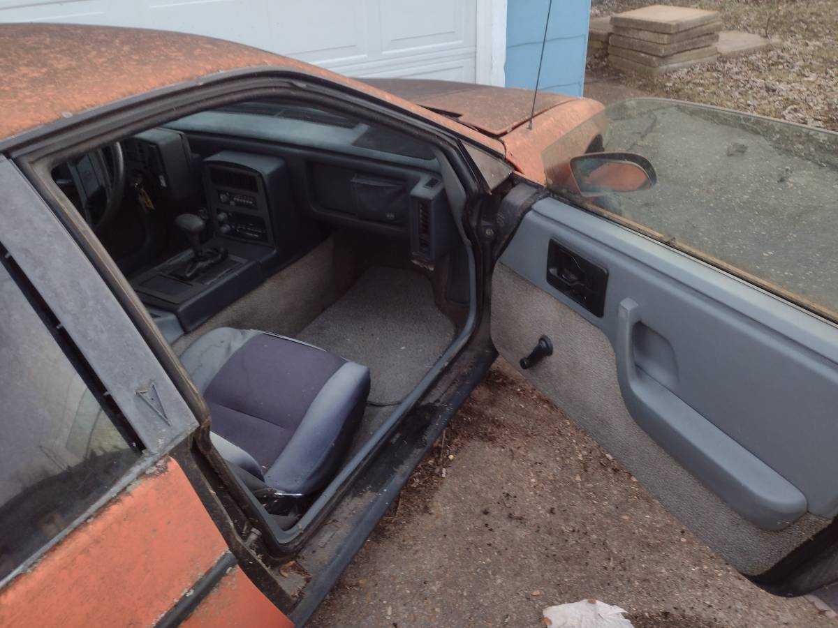 Pontiac-fiero-1987-orange-10