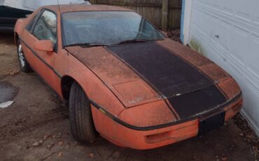 Pontiac-fiero-1987-orange