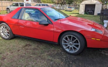 Pontiac-fiero-1987-red