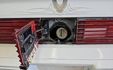 Pontiac-firebird-1979-custom-69