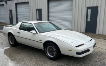 Pontiac-firebird-1986-8