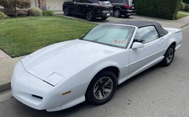 Pontiac-firebird-1991-white-3