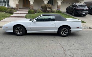 Pontiac-firebird-1991-white-6