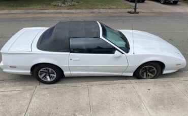 Pontiac-firebird-1991-white-8