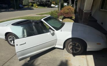 Pontiac-firebird-1991-white-9