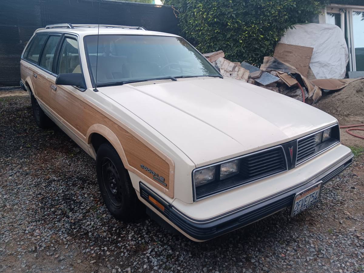 Pontiac-firebird-1995-white-2