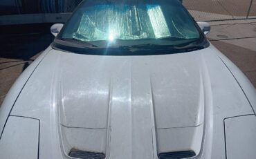 Pontiac-firebird-1995-white-2