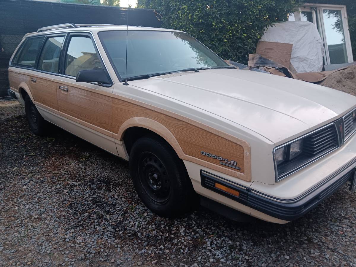 Pontiac-firebird-1995-white