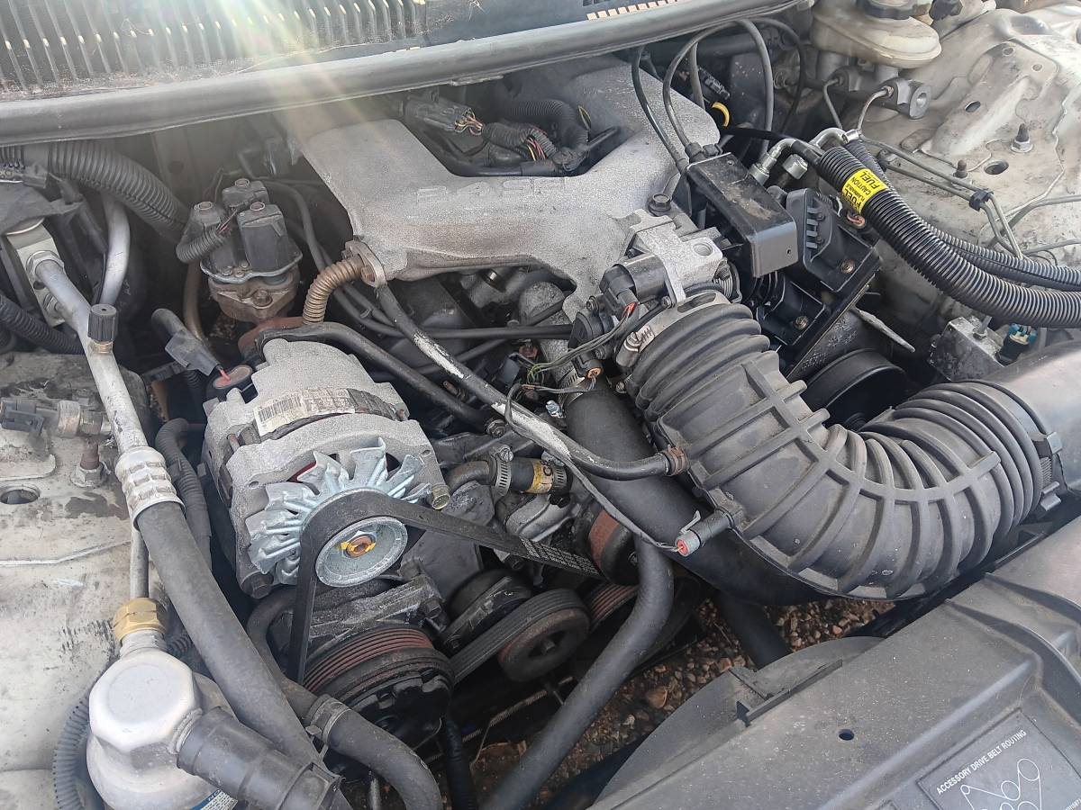 Pontiac-firebird-1995-white-6