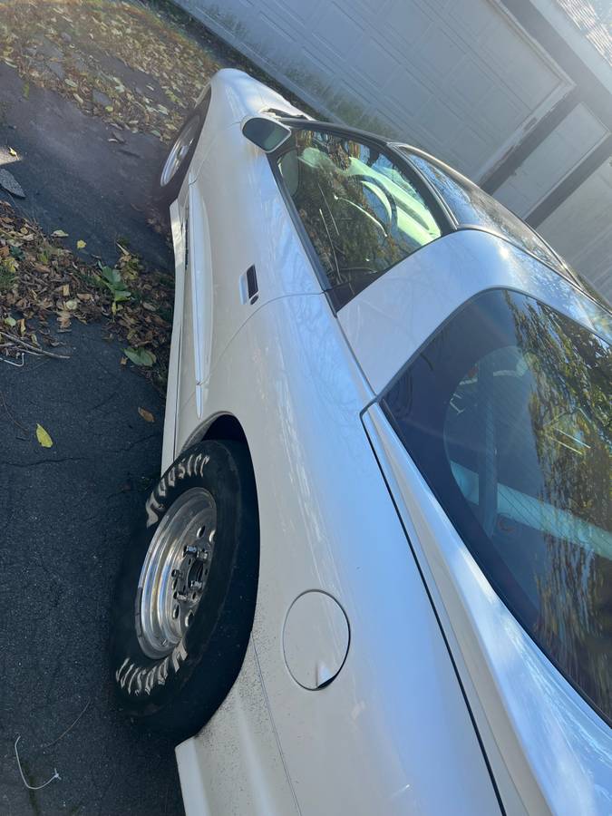 Pontiac-firebird-formula-1994-white-1