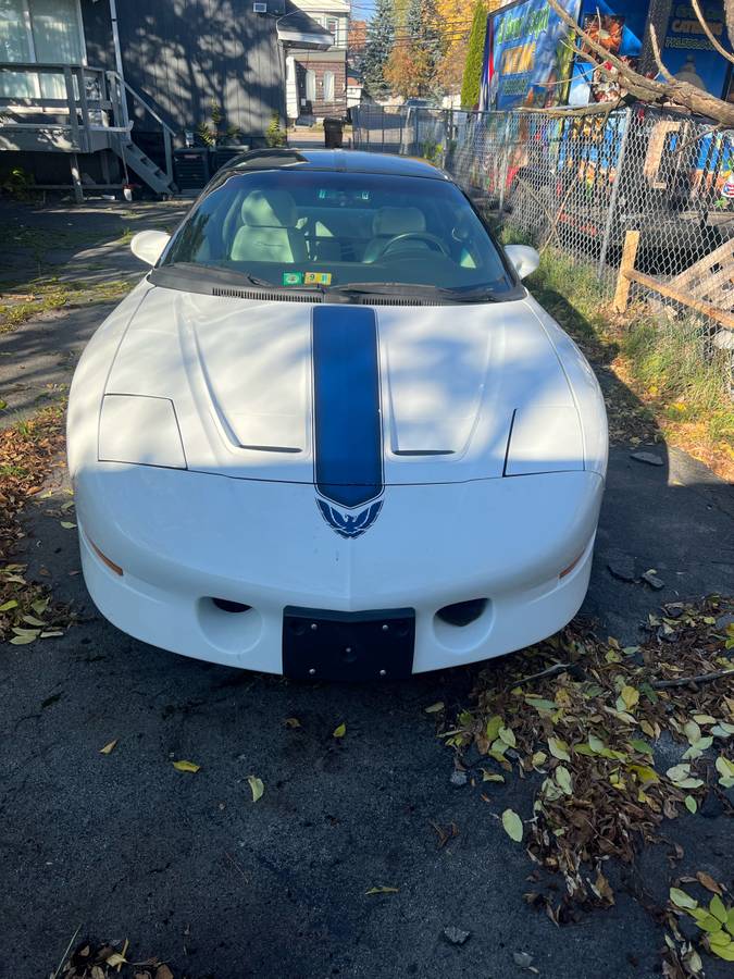 Pontiac-firebird-formula-1994-white-15