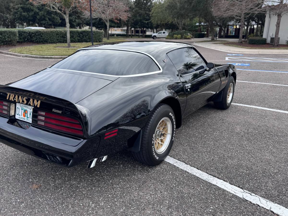 Pontiac-firebird-trans-am-1976-black-3